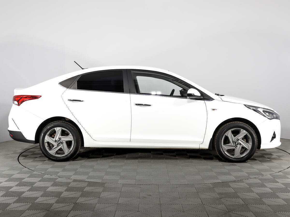 Hyundai Solaris 2020 года с пробегом. Фото: #3