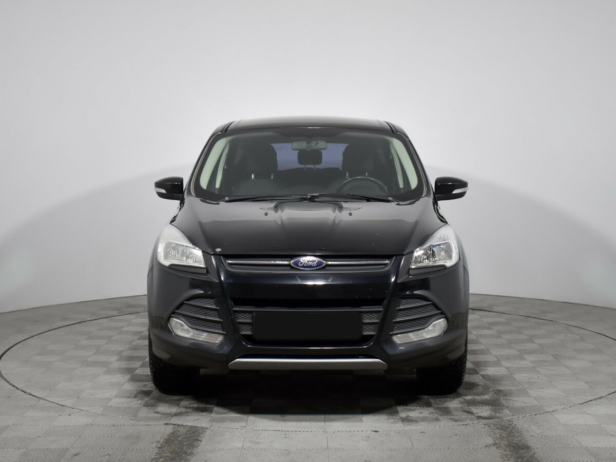 Ford Kuga 2014 года с пробегом. Фото: #1
