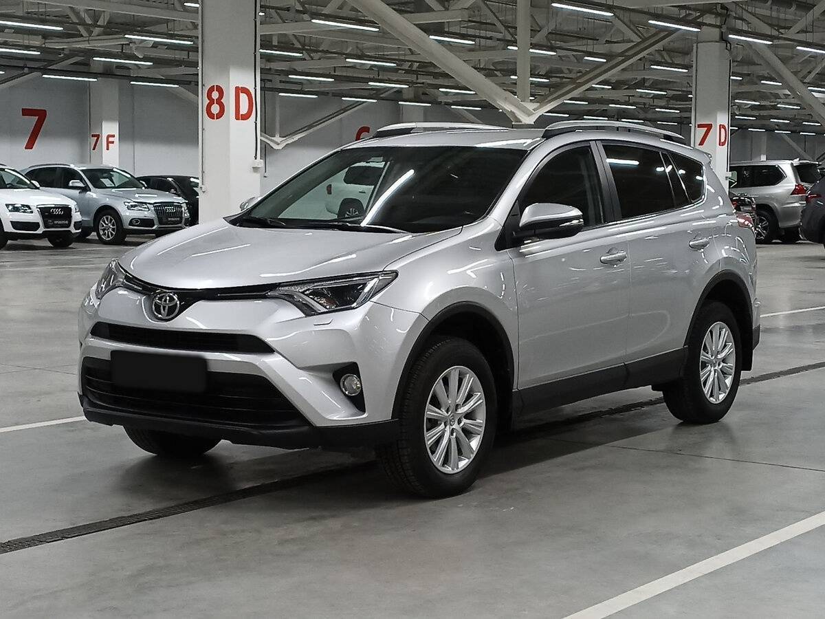 Toyota RAV4 2019 года с пробегом. Посмотреть фото