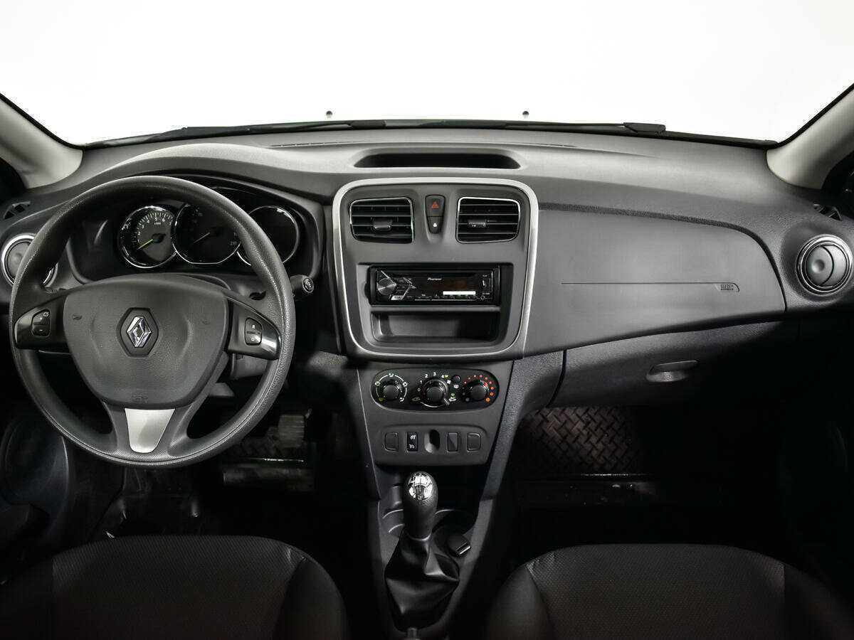 Renault Sandero 2017 года с пробегом. Фото: #9