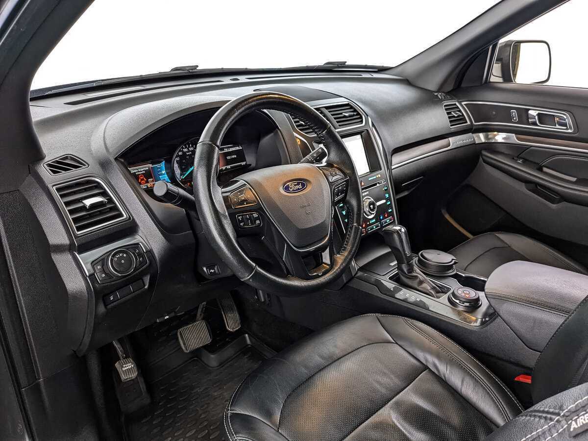 Ford Explorer 2017 года с пробегом. Фото: #10