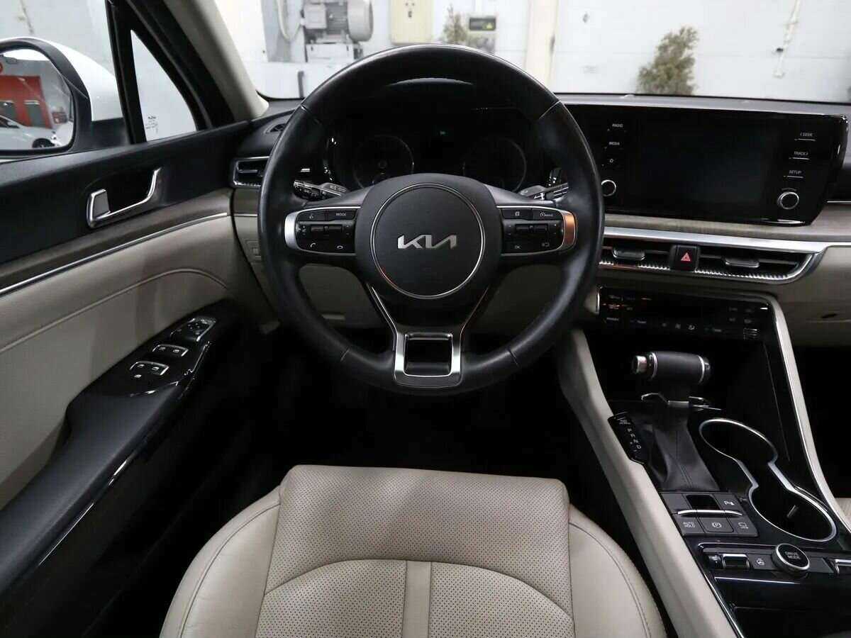 Kia K5 2021 года с пробегом. Фото: #14