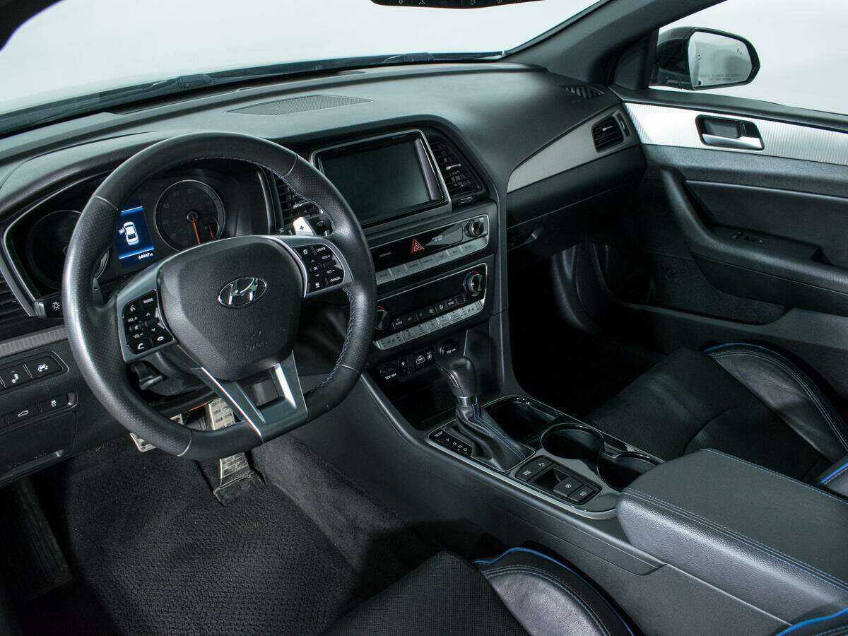 Hyundai Sonata 2018 года с пробегом. Фото: #12