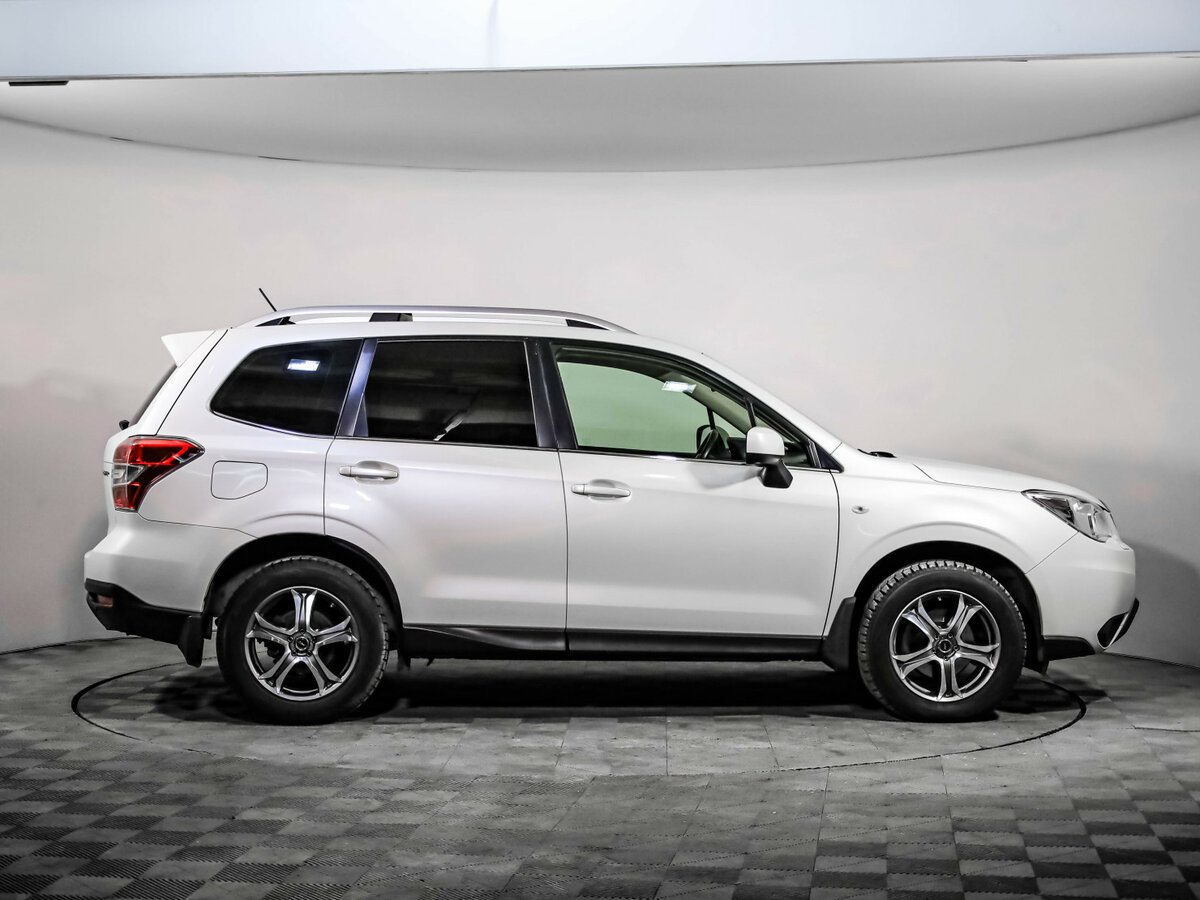 Subaru Forester 2014 года с пробегом. Фото: #3