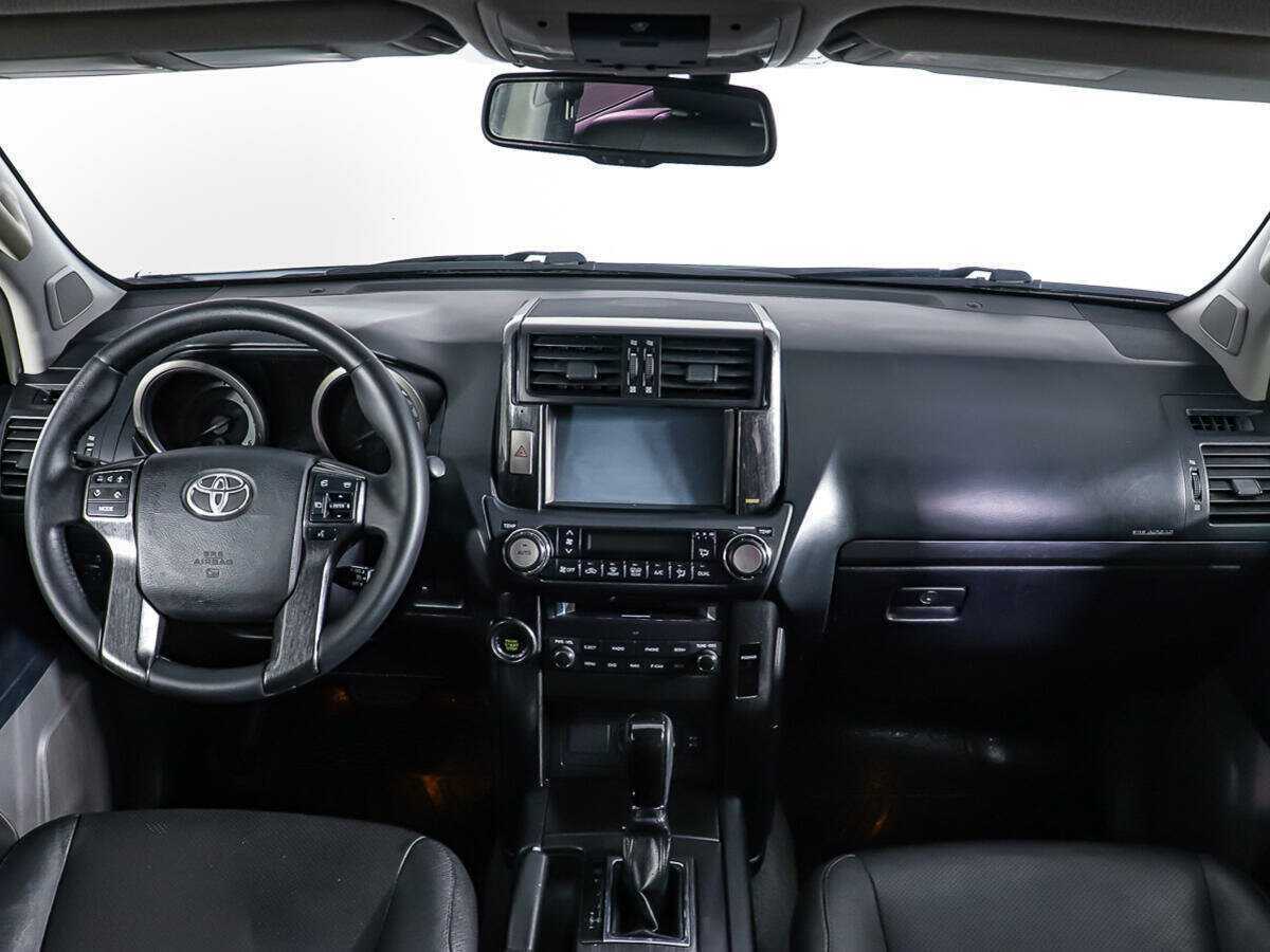 Toyota Land Cruiser Prado 2012 года с пробегом. Фото: #10