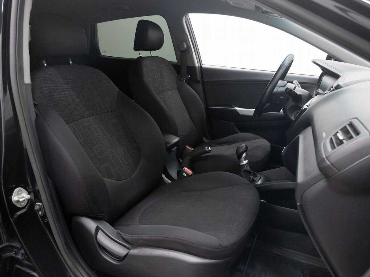 Kia Rio 2012 года с пробегом. Фото: #12