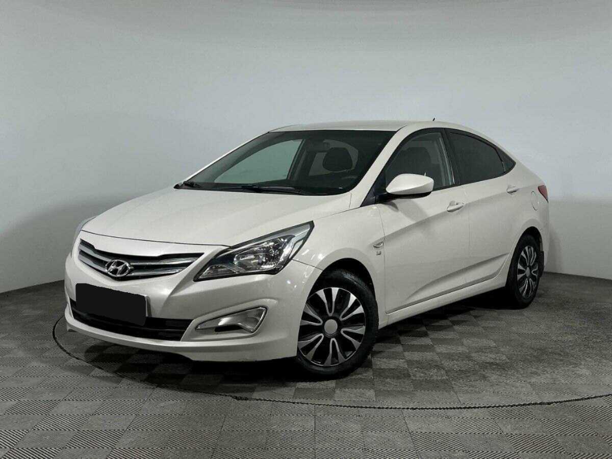 Hyundai Solaris 2015 года с пробегом. Посмотреть фото