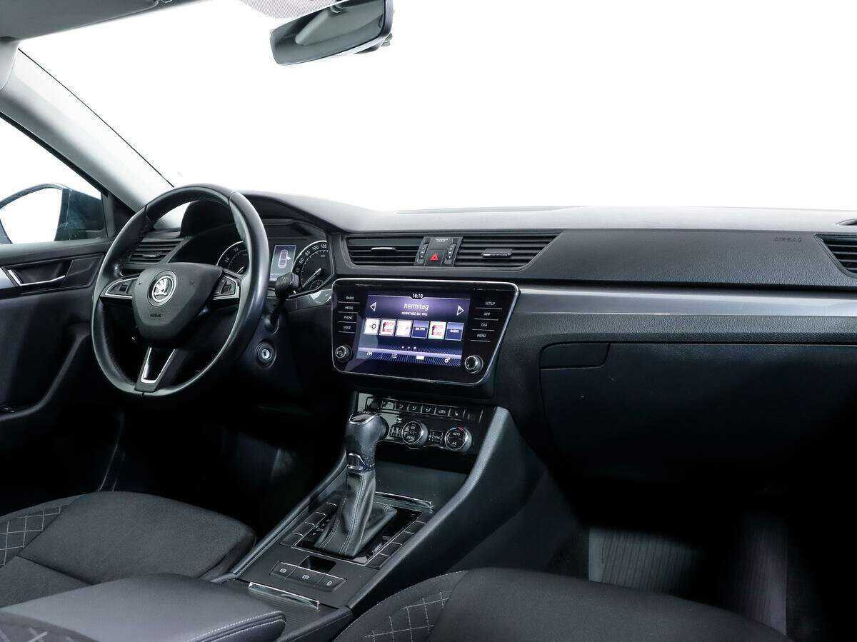 Skoda Superb 2018 года с пробегом. Фото: #6