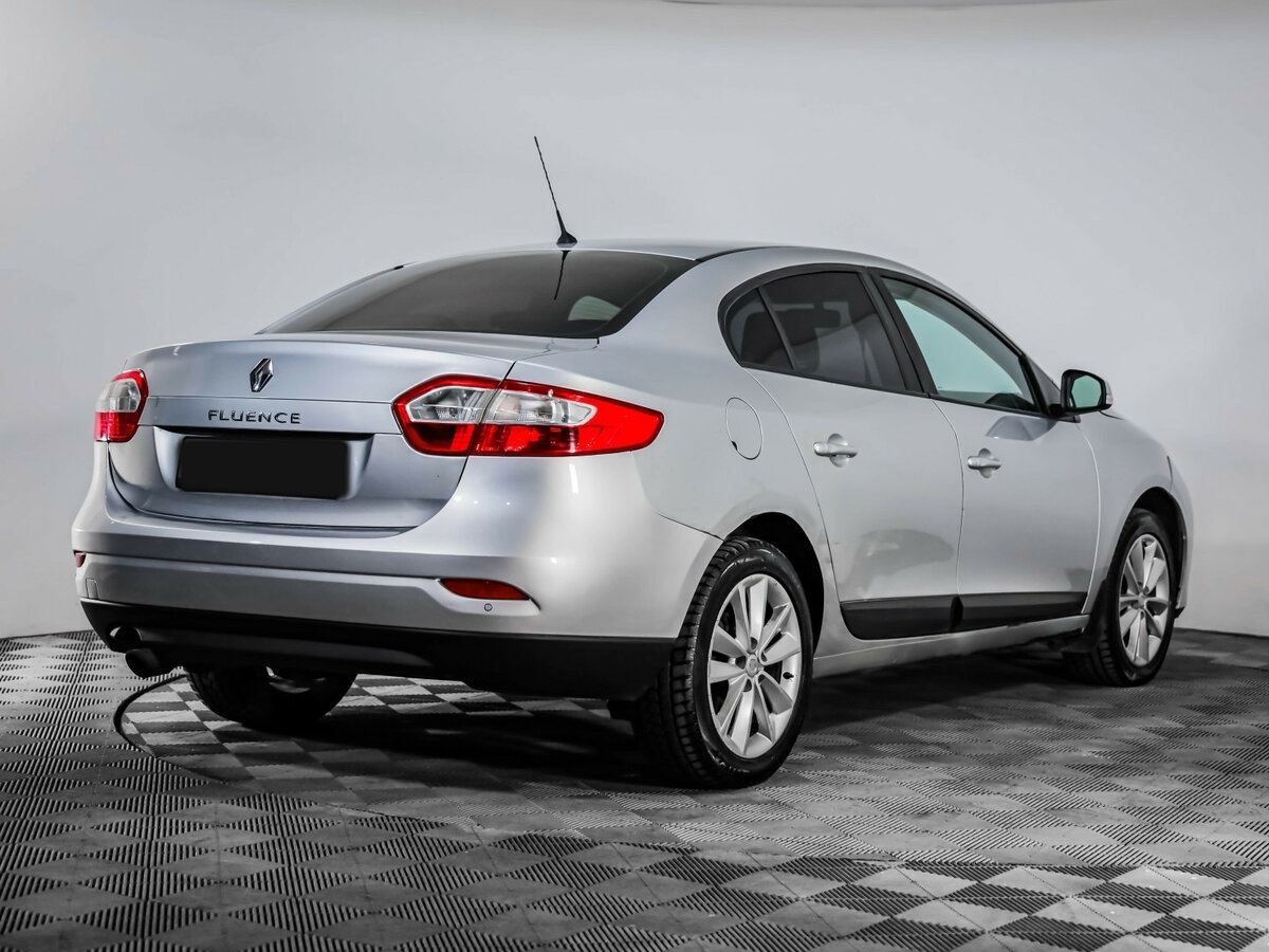 Renault Fluence 2014 года с пробегом. Фото: #3