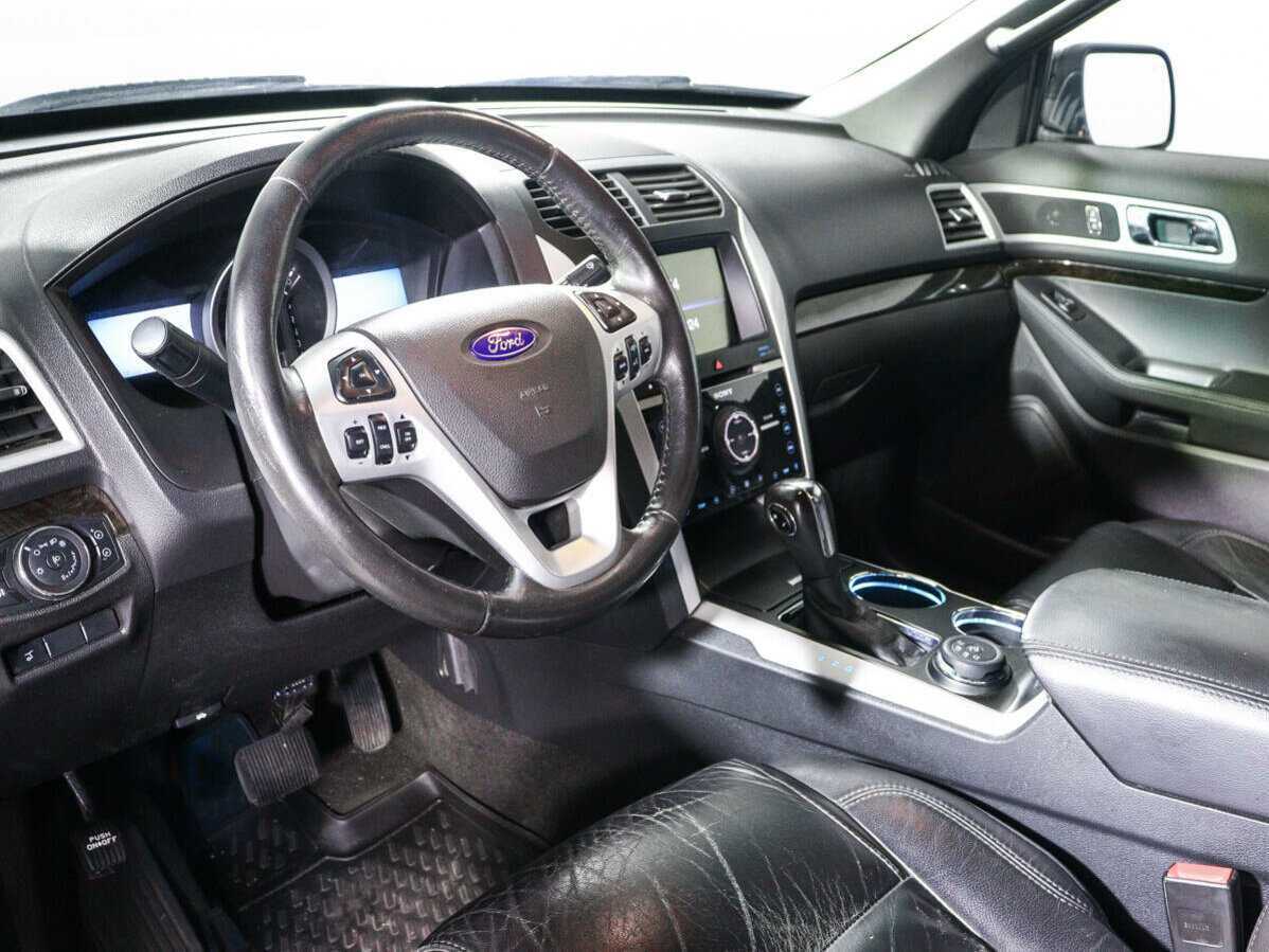 Ford Explorer 2012 года с пробегом. Фото: #13