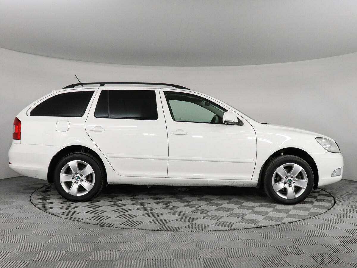 Skoda Octavia 2012 года с пробегом. Фото: #3