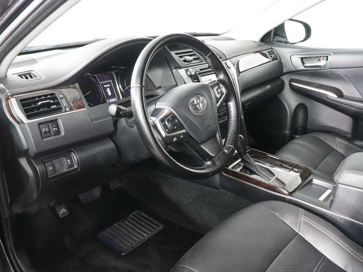 Toyota Camry 2016 года с пробегом. Фото: #4