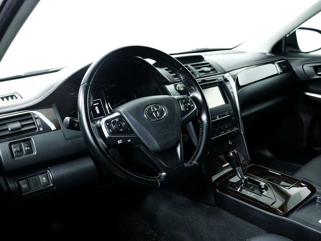 Toyota Camry 2015 года с пробегом. Фото: #12