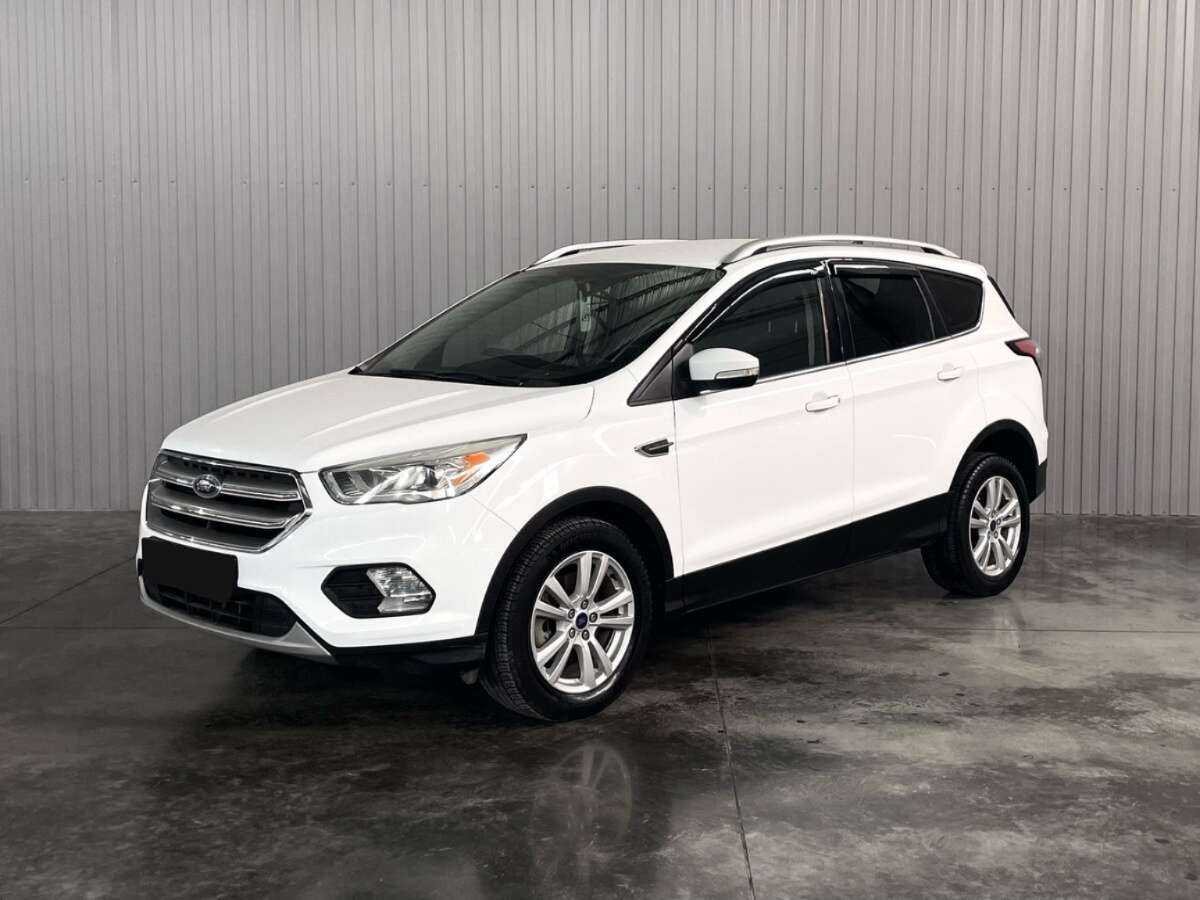 Ford Kuga 2017 года с пробегом. Посмотреть фото