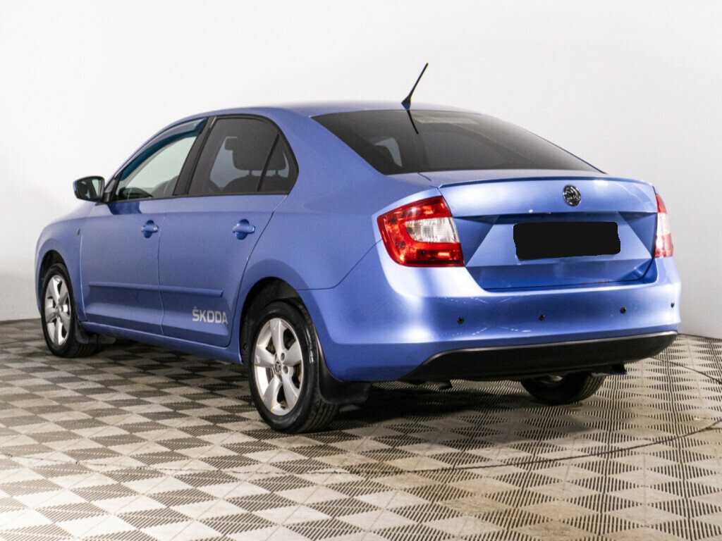 Skoda Rapid 2014 года с пробегом. Фото: #6