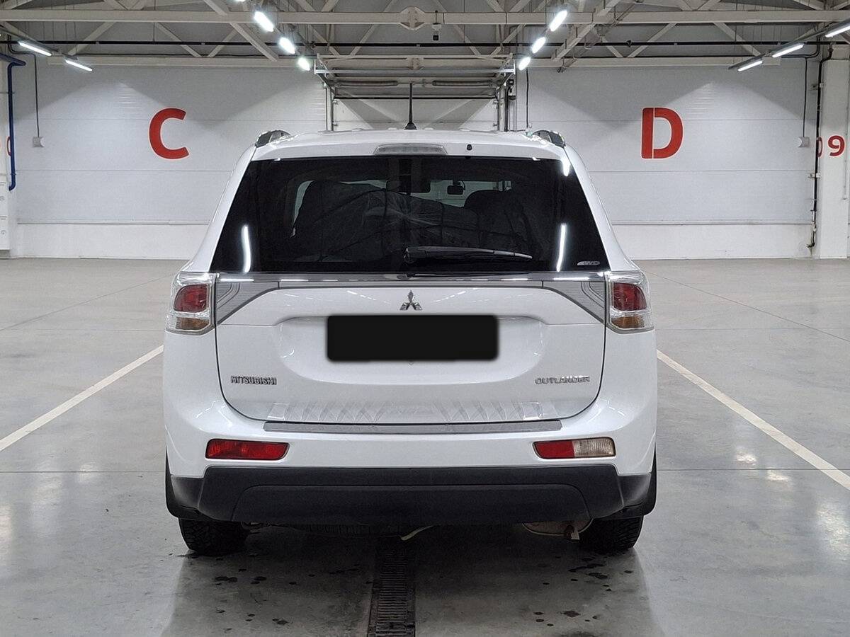 Mitsubishi Outlander 2013 года с пробегом. Фото: #5