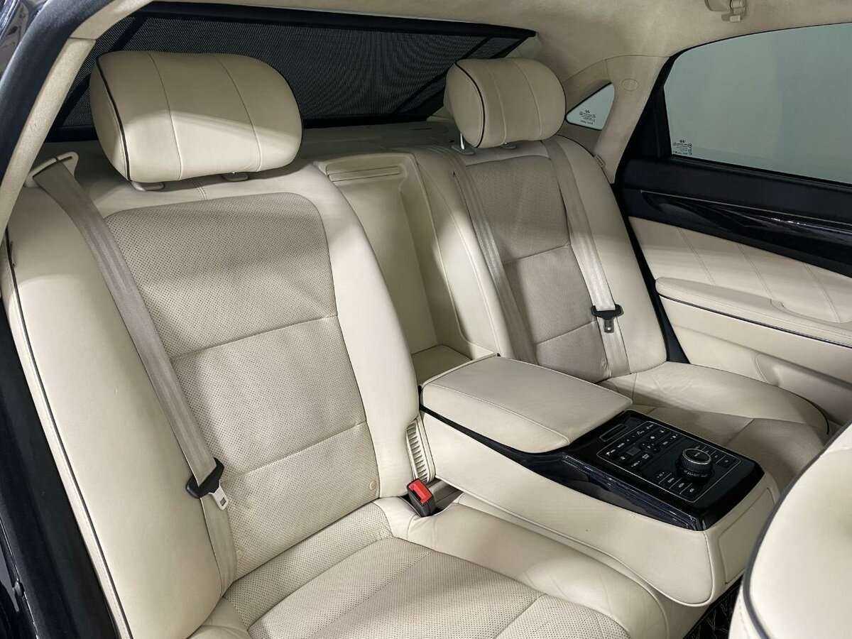 Hyundai Equus 2013 года с пробегом. Фото: #14