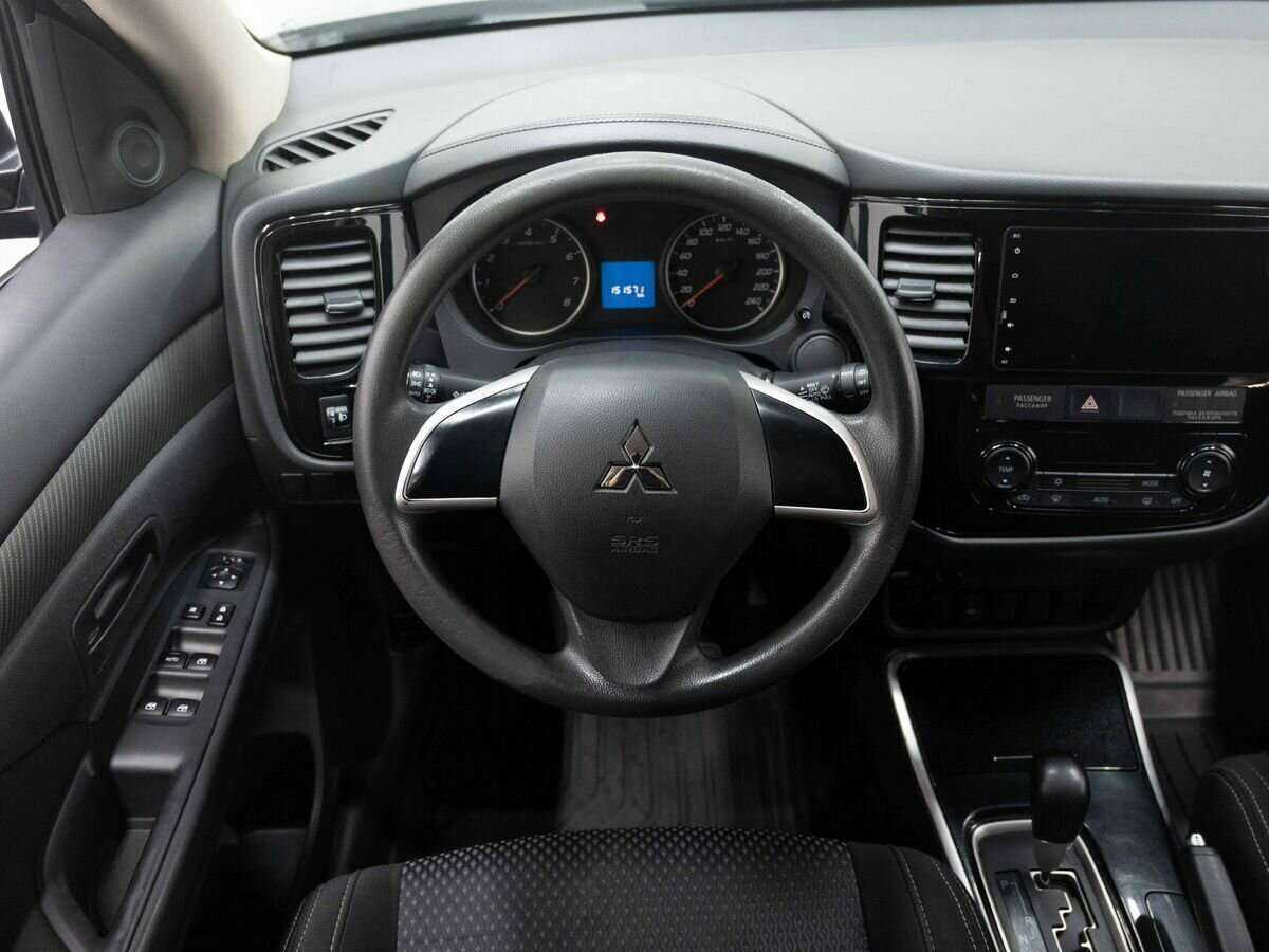 Mitsubishi Outlander 2018 года с пробегом. Фото: #13