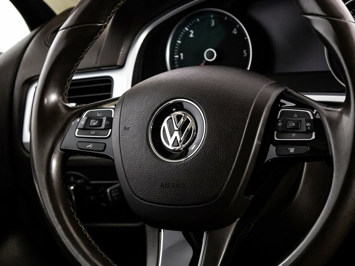 Volkswagen Touareg 2012 года с пробегом. Фото: #8