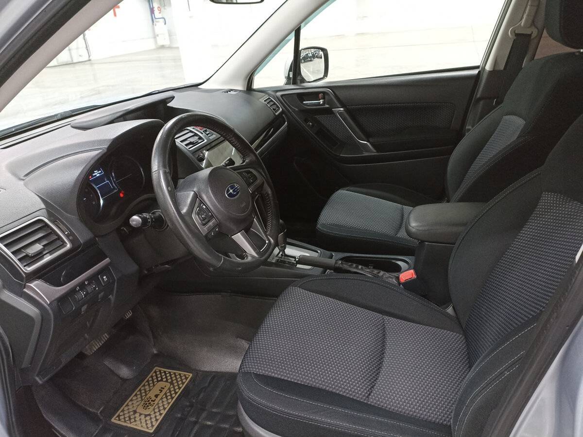 Subaru Forester 2017 года с пробегом. Фото: #15