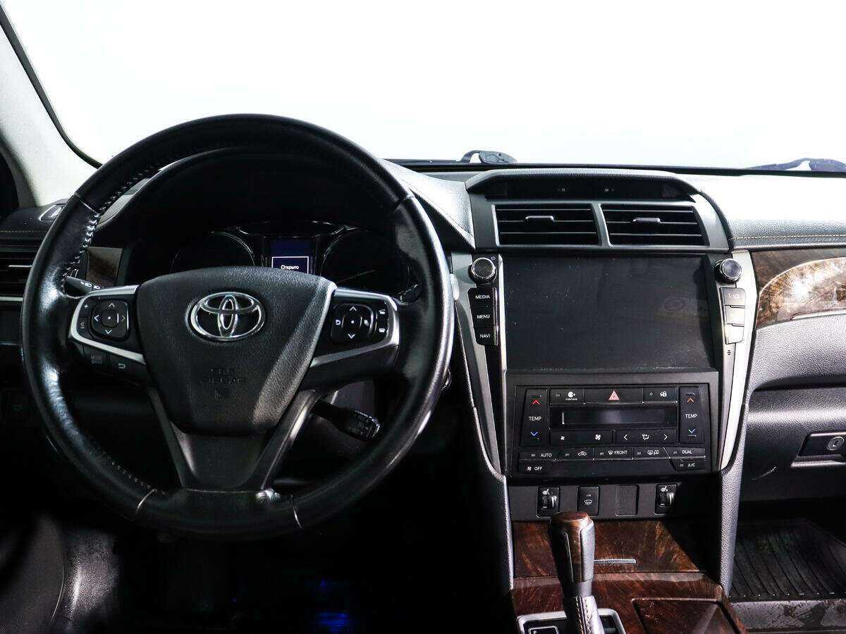Toyota Camry 2017 года с пробегом. Фото: #11