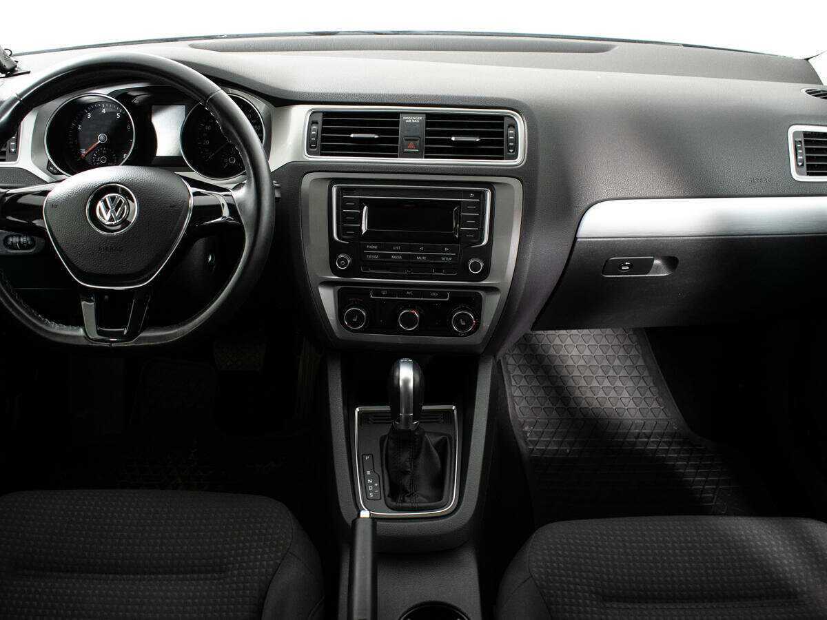 Volkswagen Jetta 2018 года с пробегом. Фото: #10