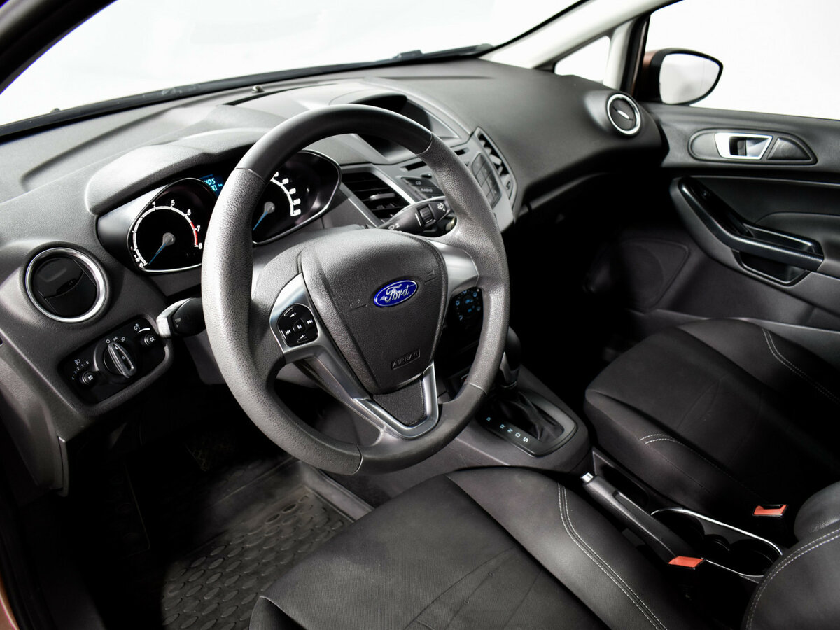 Ford Fiesta 2016 года с пробегом. Фото: #8