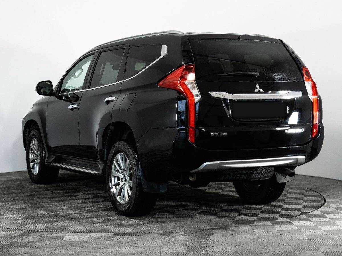 Mitsubishi Pajero Sport 2018 года с пробегом. Фото: #6