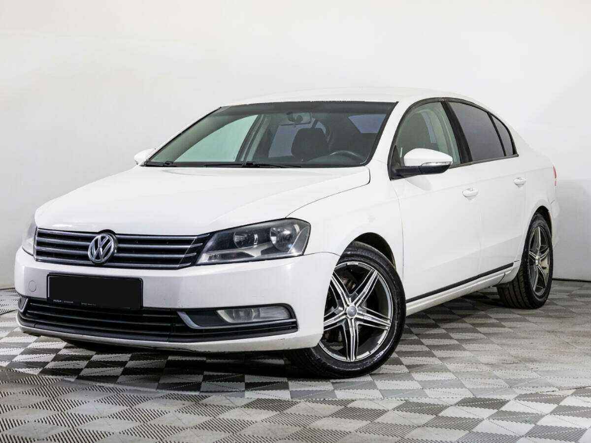 Volkswagen Passat 2012 года с пробегом. Фото: #0