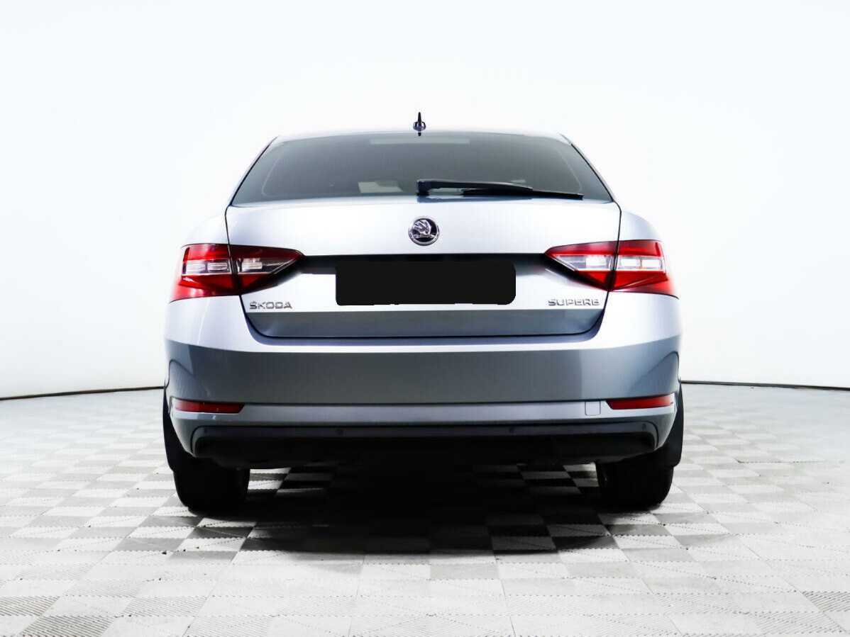 Skoda Superb 2017 года с пробегом. Фото: #4