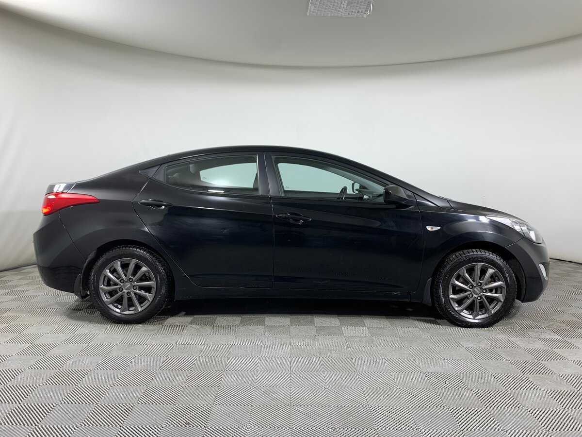 Hyundai Elantra 2012 года с пробегом. Фото: #3