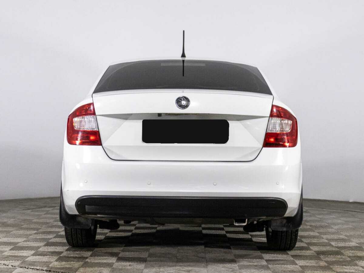 Skoda Rapid 2014 года с пробегом. Фото: #5