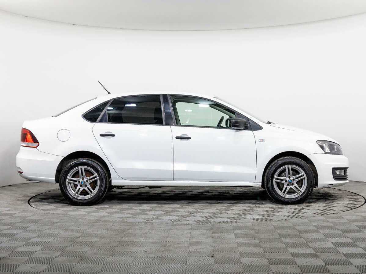 Volkswagen Polo 2015 года с пробегом. Фото: #2