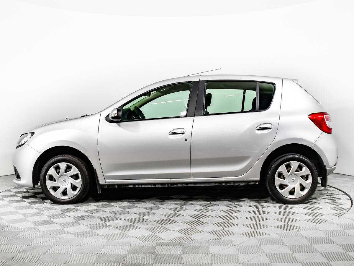 Renault Sandero 2015 года с пробегом. Фото: #7
