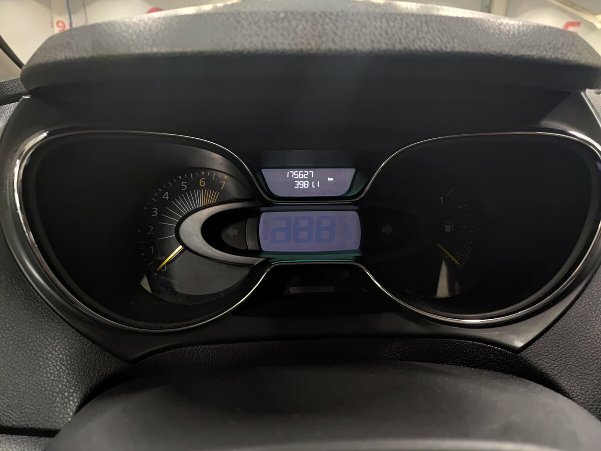 Renault Kaptur 2017 года с пробегом. Фото: #12