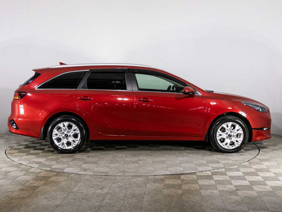 Kia Ceed 2022 года с пробегом. Фото: #3