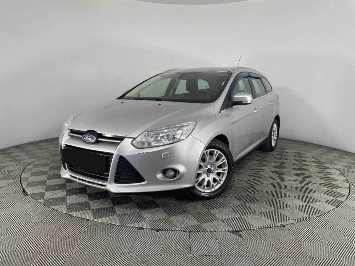 Ford Focus 2013 года с пробегом. Посмотреть фото