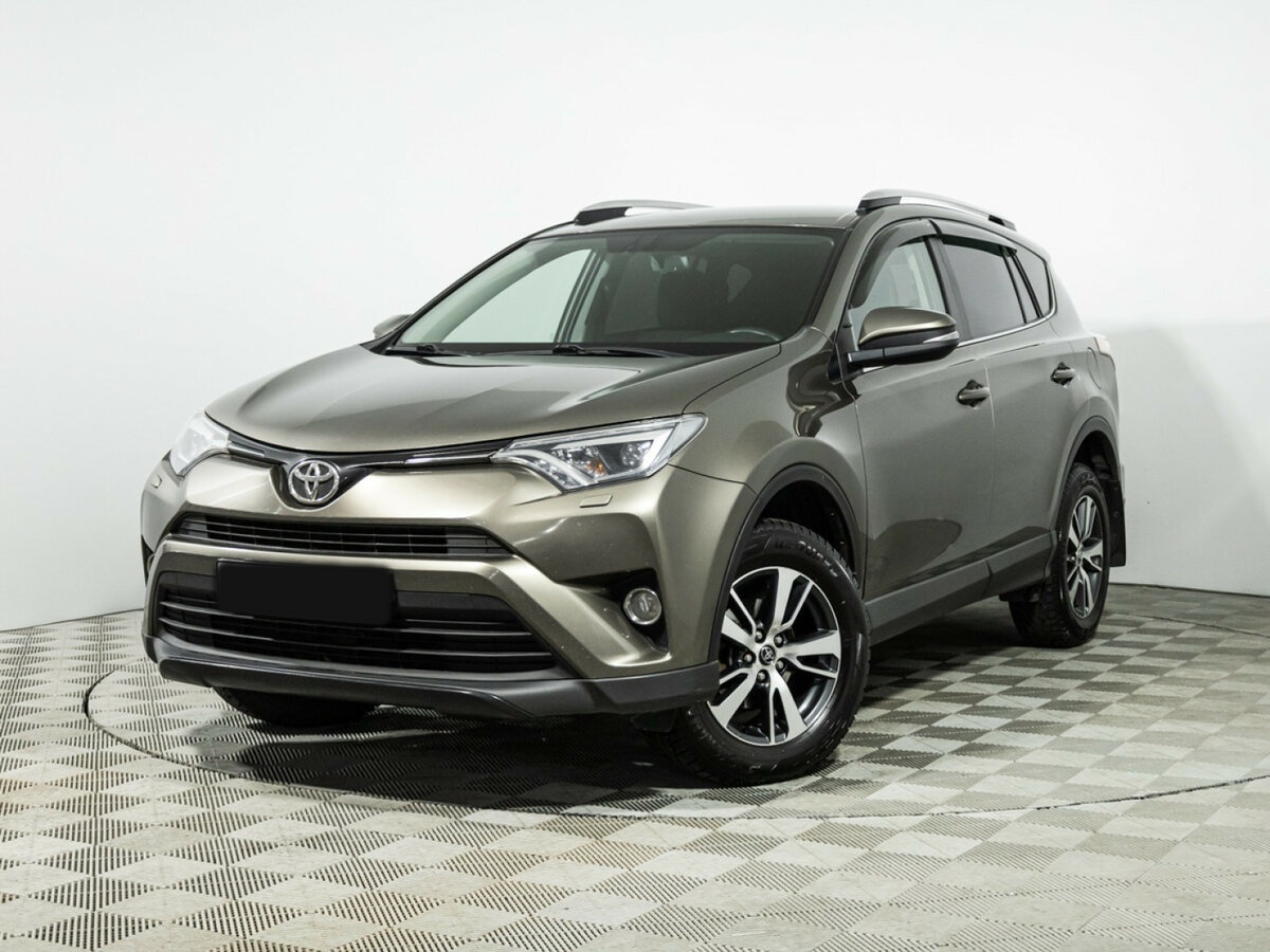 Toyota RAV4 2018 года с пробегом. Фото: #0