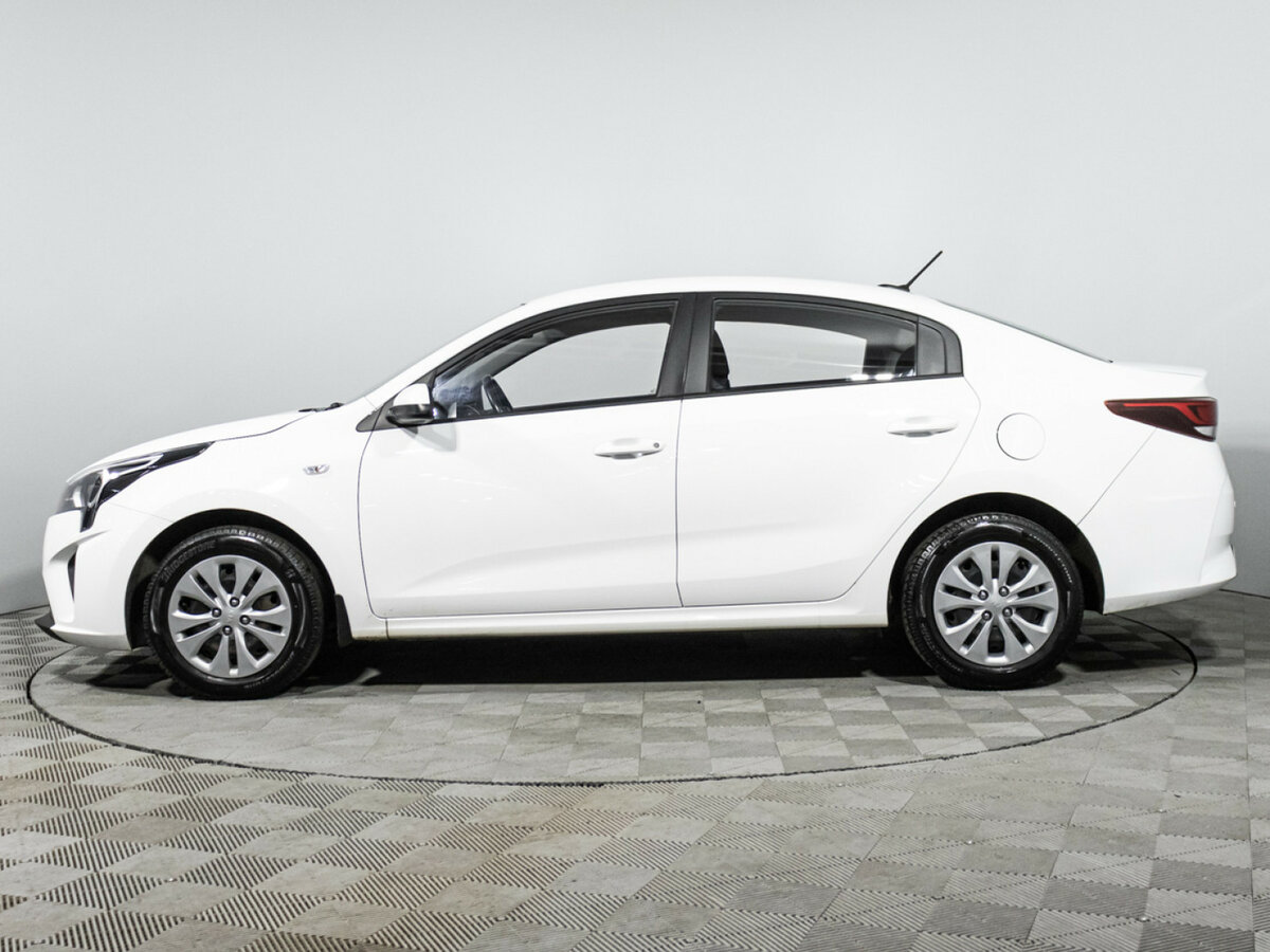 Kia Rio 2021 года с пробегом. Фото: #7