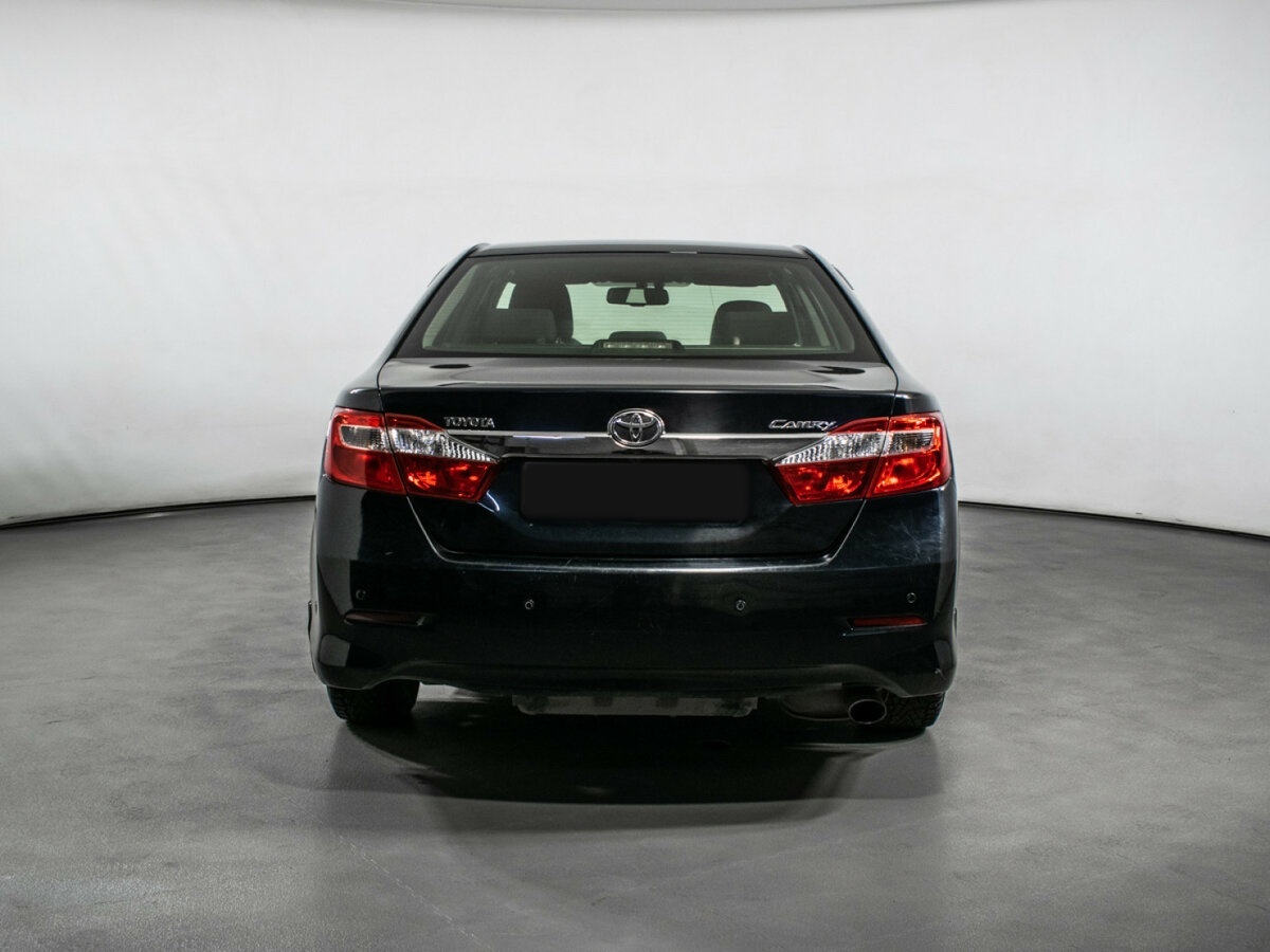 Toyota Camry 2013 года с пробегом. Фото: #5