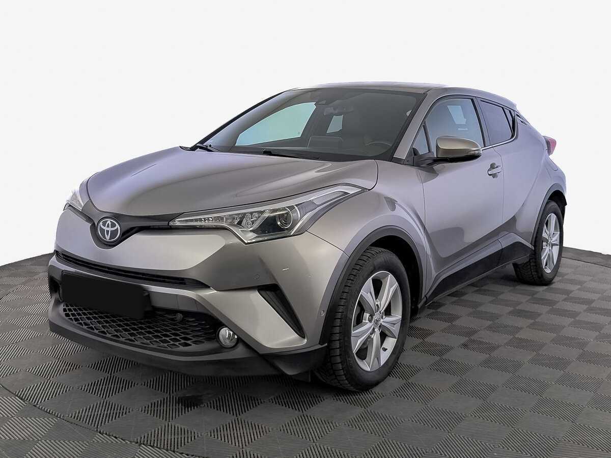 Toyota C-HR 2017 года с пробегом. Фото: #0