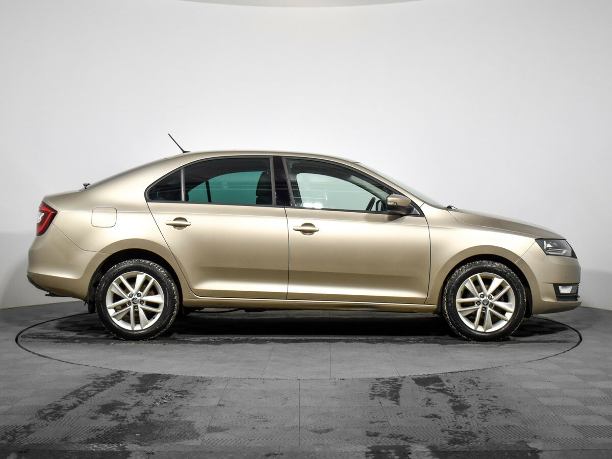 Skoda Rapid 2019 года с пробегом. Фото: #3