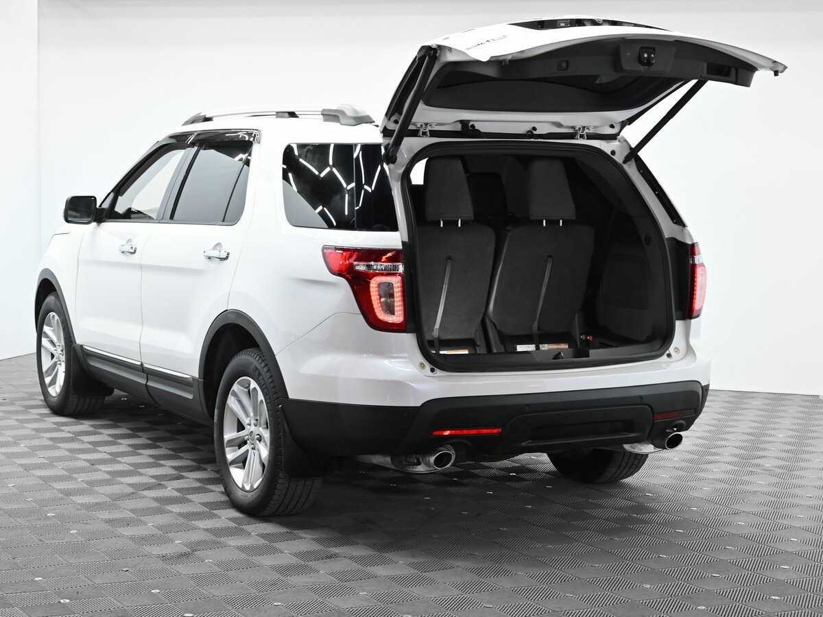 Ford Explorer 2012 года с пробегом. Фото: #4