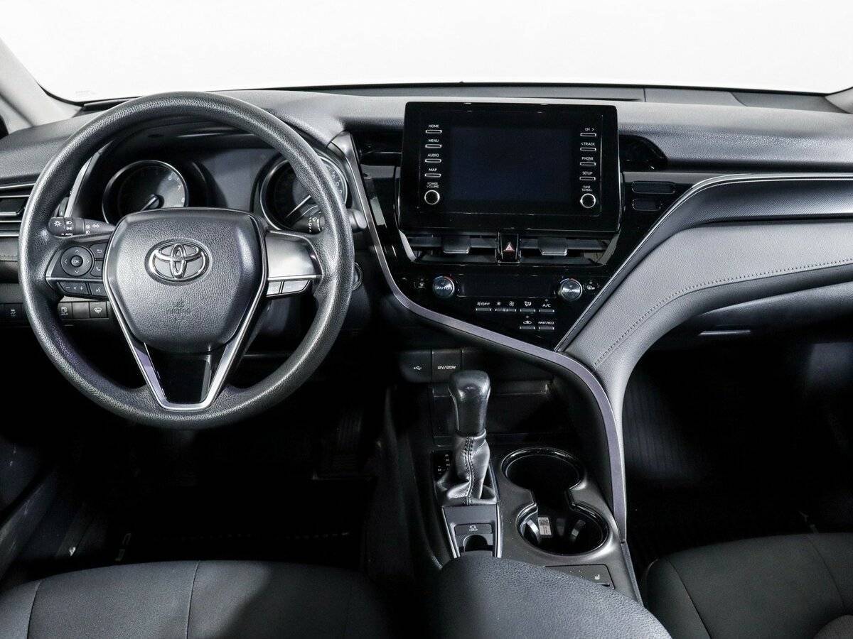 Toyota Camry 2021 года с пробегом. Фото: #11