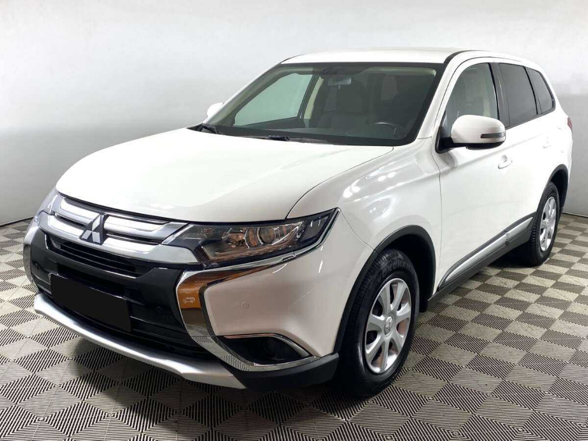 Mitsubishi Outlander 2017 года с пробегом. Фото: #0