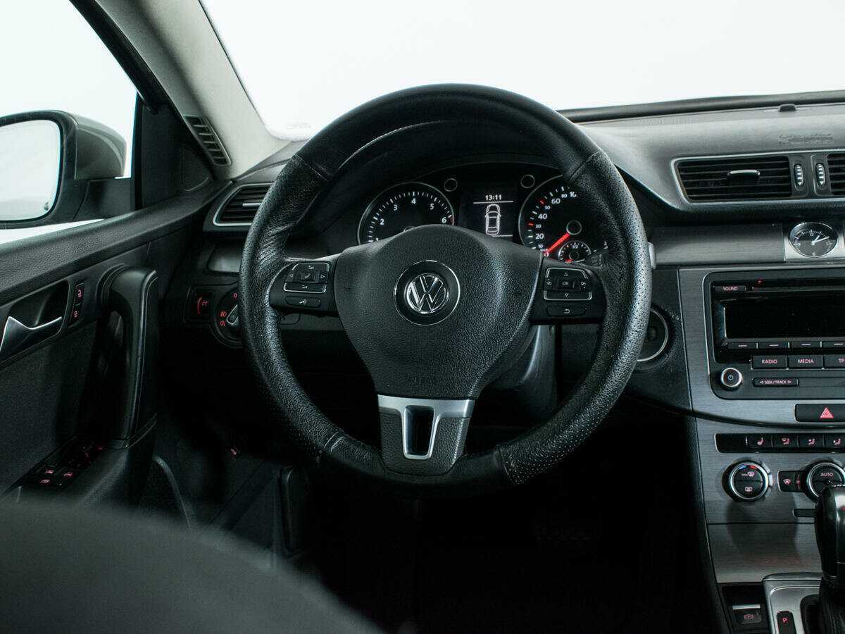 Volkswagen Passat 2012 года с пробегом. Фото: #13