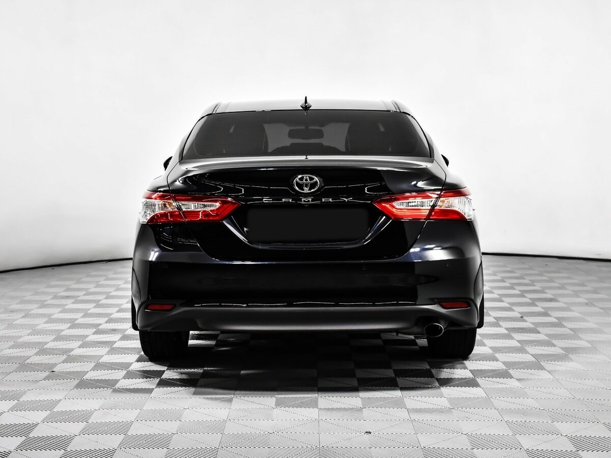 Toyota Camry 2021 года с пробегом. Фото: #5