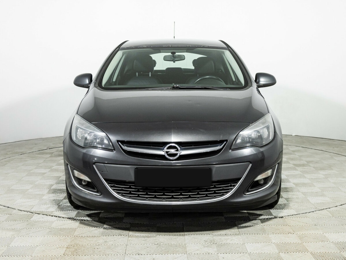 Opel Astra 2013 года с пробегом. Фото: #3