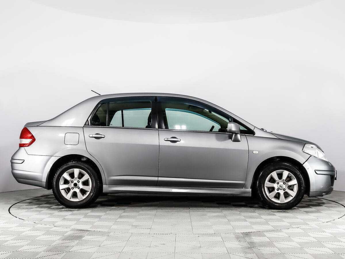 Nissan Tiida 2012 года с пробегом. Фото: #3