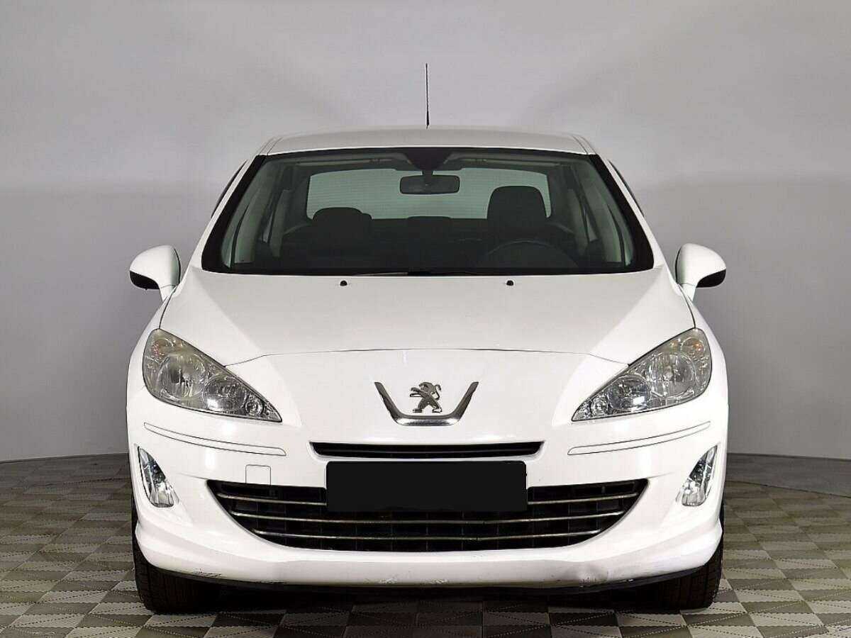 Peugeot 408 2013 года с пробегом. Фото: #2